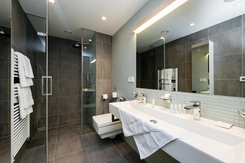 Wishlist Residences - Karlin Apartment Prag