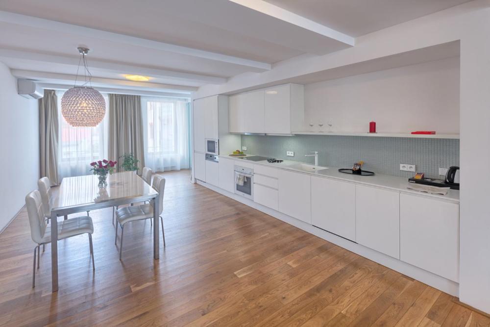 Wishlist Residences - Karlin Daire