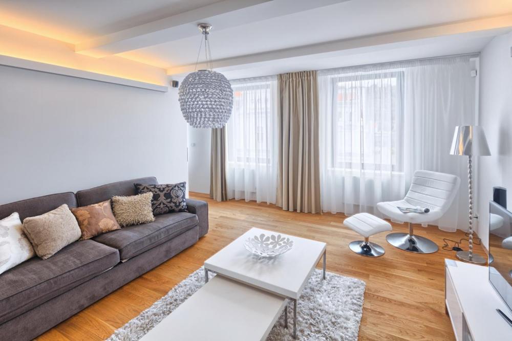 Wishlist Residences - Karlin Daire *