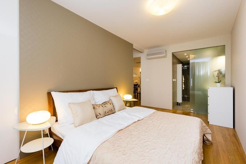 Apartment Wishlist Residences - Karlin Prag